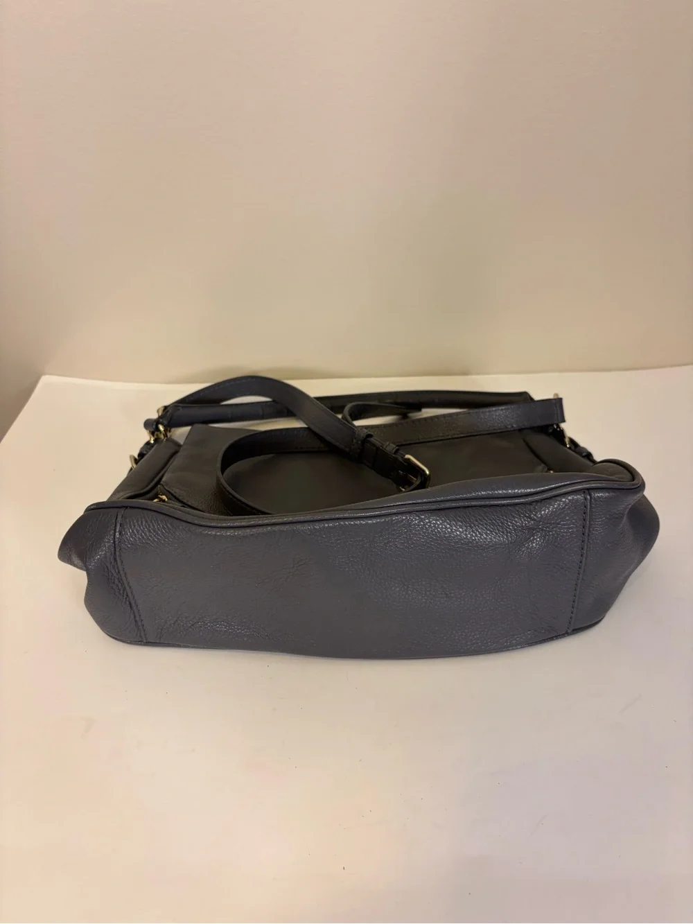 Kate Spade Pebbled Leather Shoulder Bag in Charcoal Grey Large Purse